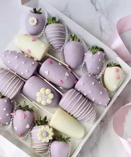 Клубника +бананы в шоколаде 